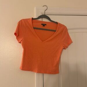 Wild Fable 
Coral V Neck Crop top 
Sized large